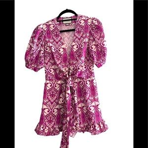 ALEXIS flowered short sleeve romper - size XS